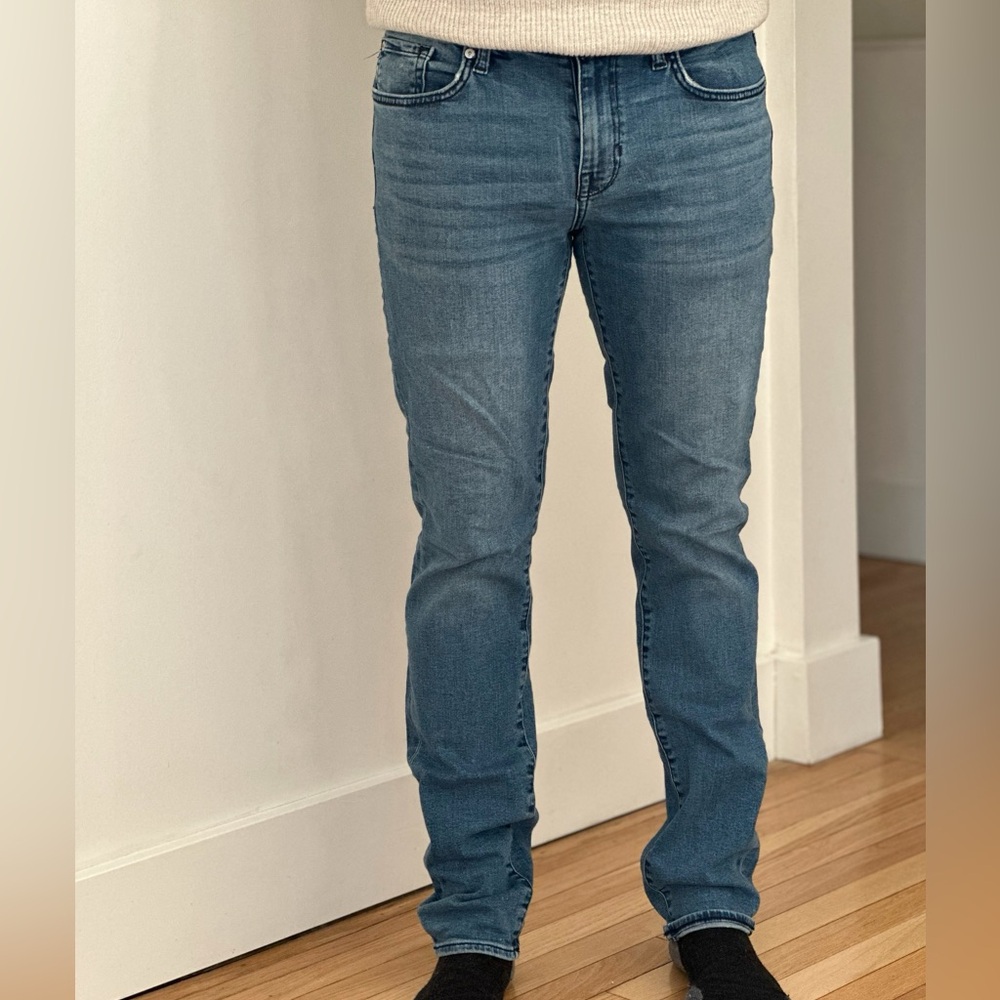 Men's size 30 Joe's jeans Kinetic Brixton straight + narrow
